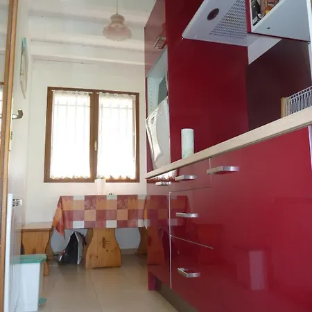 Maison Centre بيت للعطل *